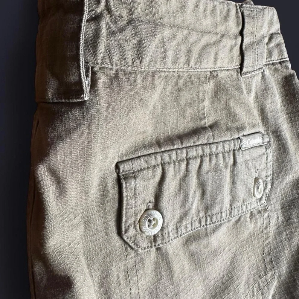 Green Columbia Women’s Cargo Ripstop Pants - Picture 2 of 8